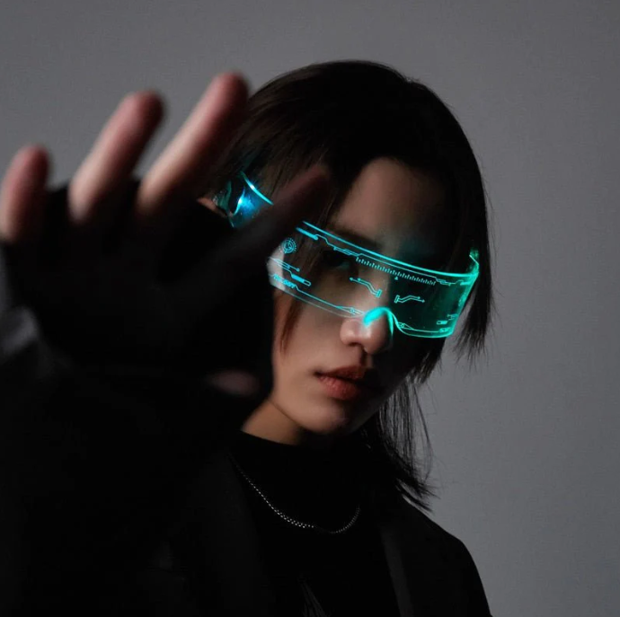 LED Luminous Glasses in use